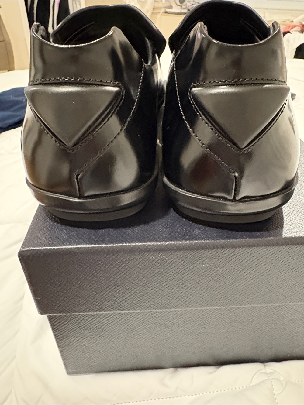 PRADA - Picture 5 of 11